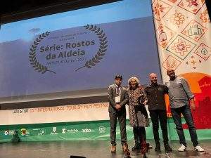rostos na aldeia 3