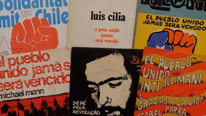"Himno" (2023) de Martín Farías
