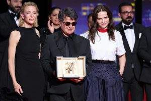 Panahi vence palma de ouro binoche blanchett 3