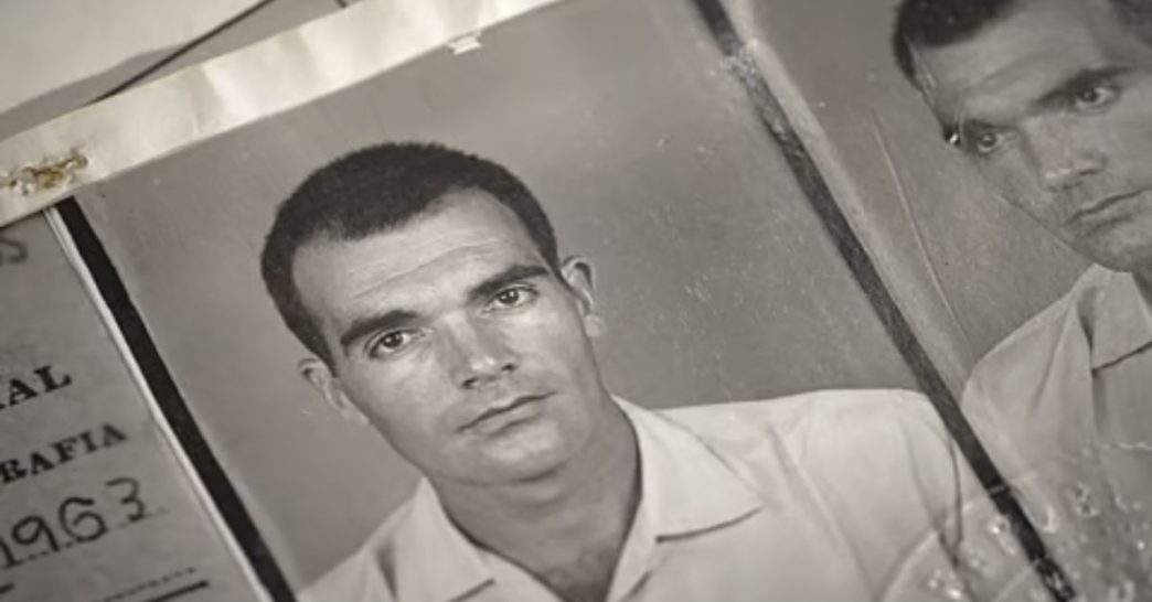 Chão Verde de Pássaros Escritos